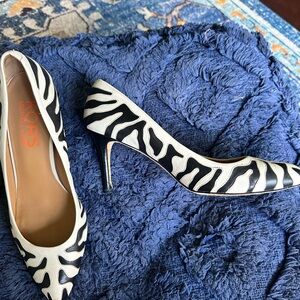 Michael Kors Black and White Leather Shoes